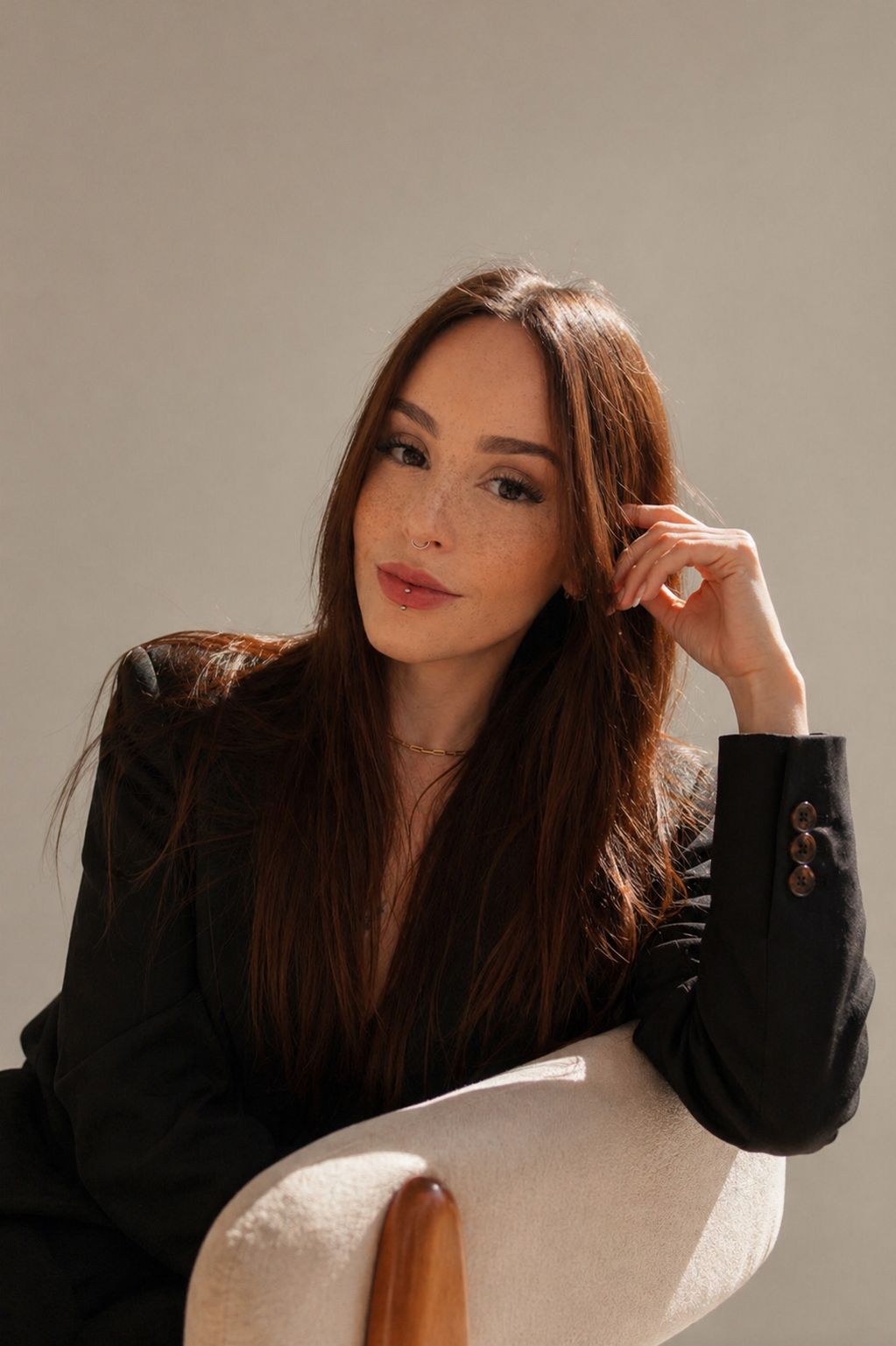 Retrato de Mayra Ginez, fundadora do estúdio Margot